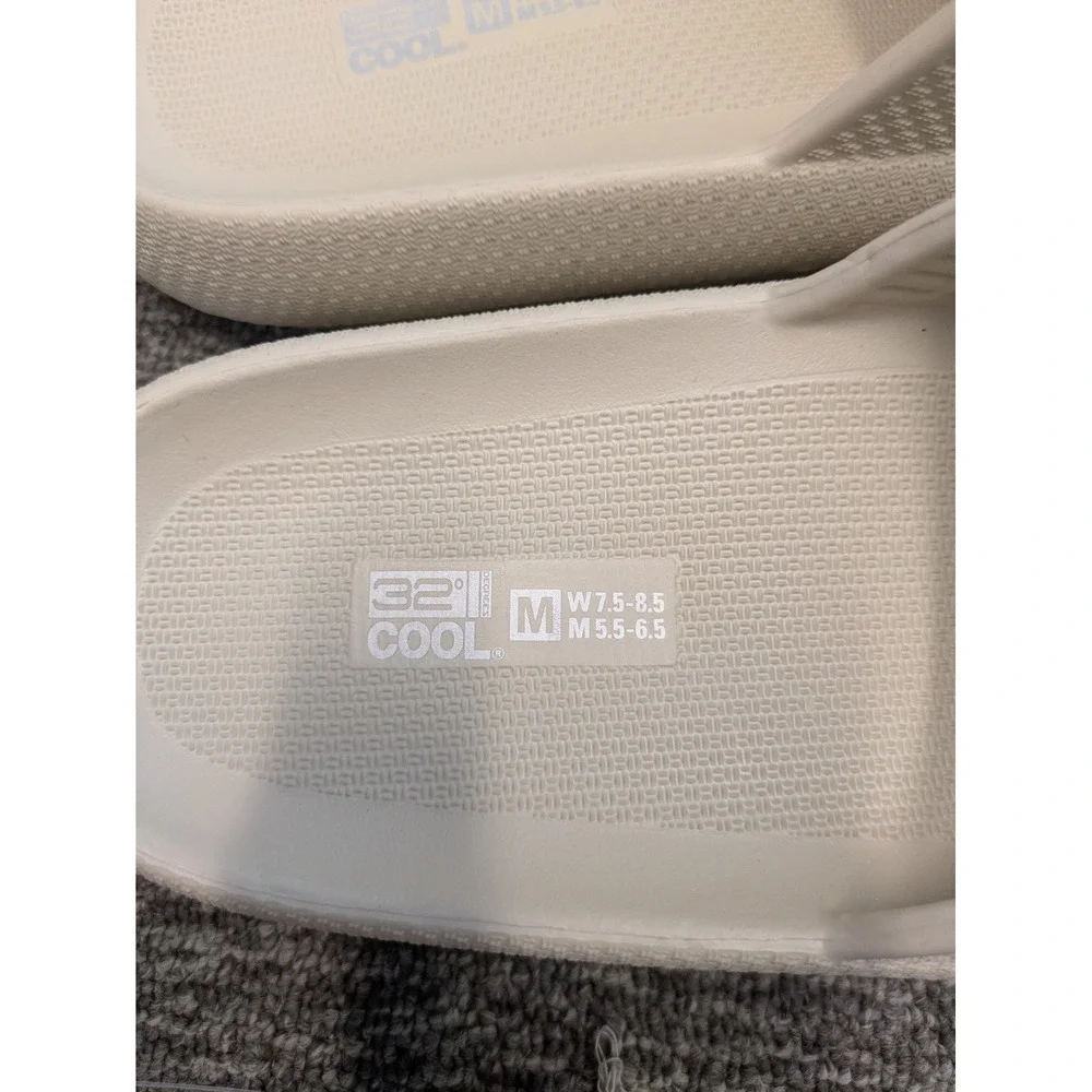 NEW 32 Degrees Cool Cushion Slides‎ Women's 7.5-8.5 Tan